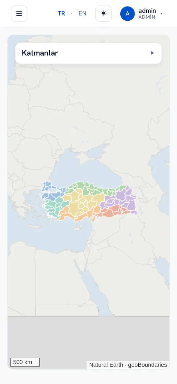 MapSystem harita ekranı telefon görünümünde; Türkiye illeri bölgelere göre renklendirilmiş.